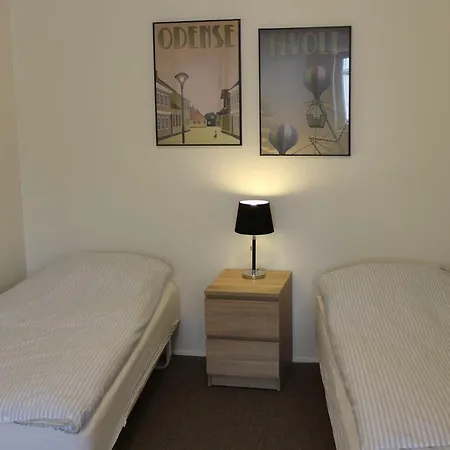 Aparthotel City 2*